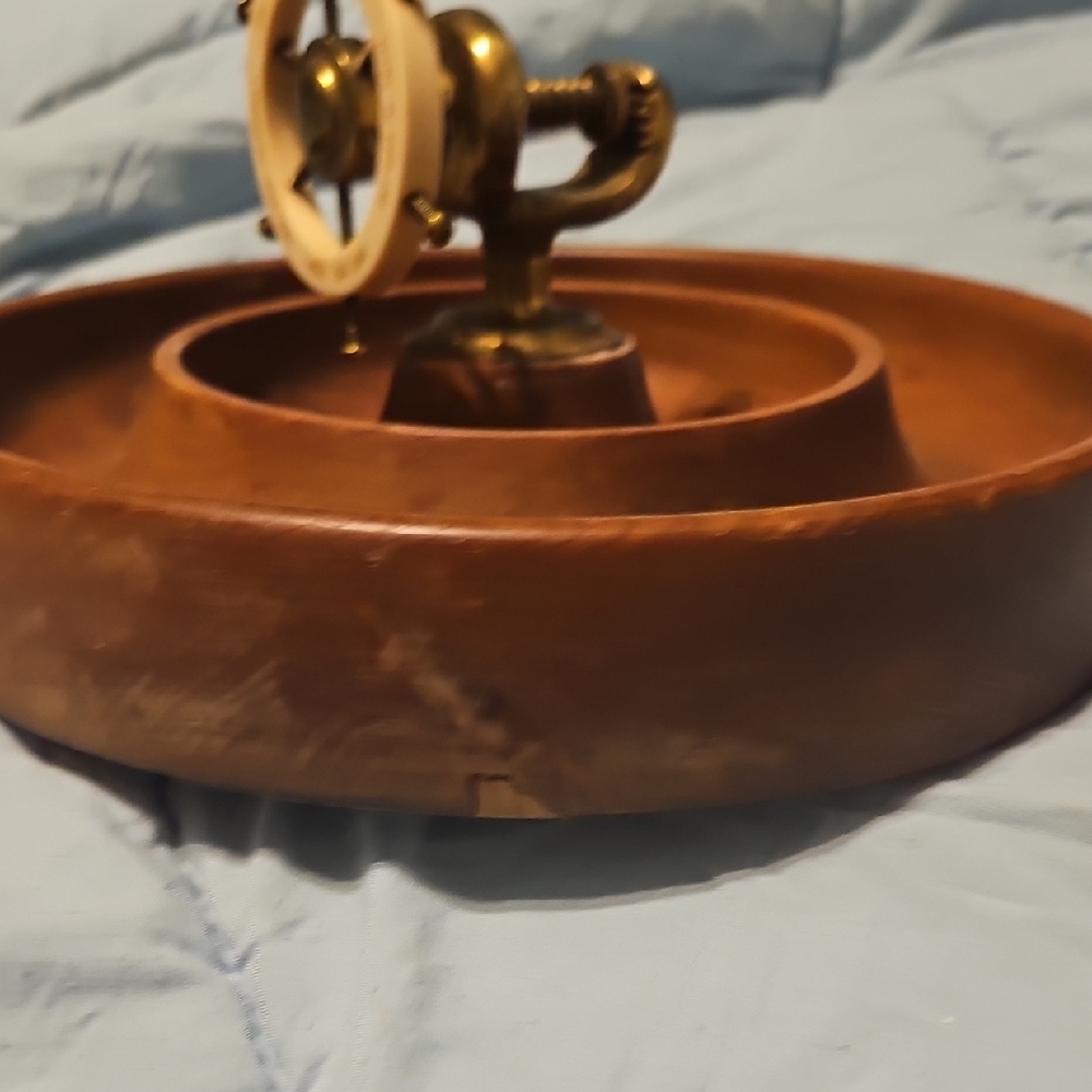 MID CENTURY MODERN 50s Wooden Nautical Steering Wheel Nut Cracker Home Decor - Picture 11 of 12